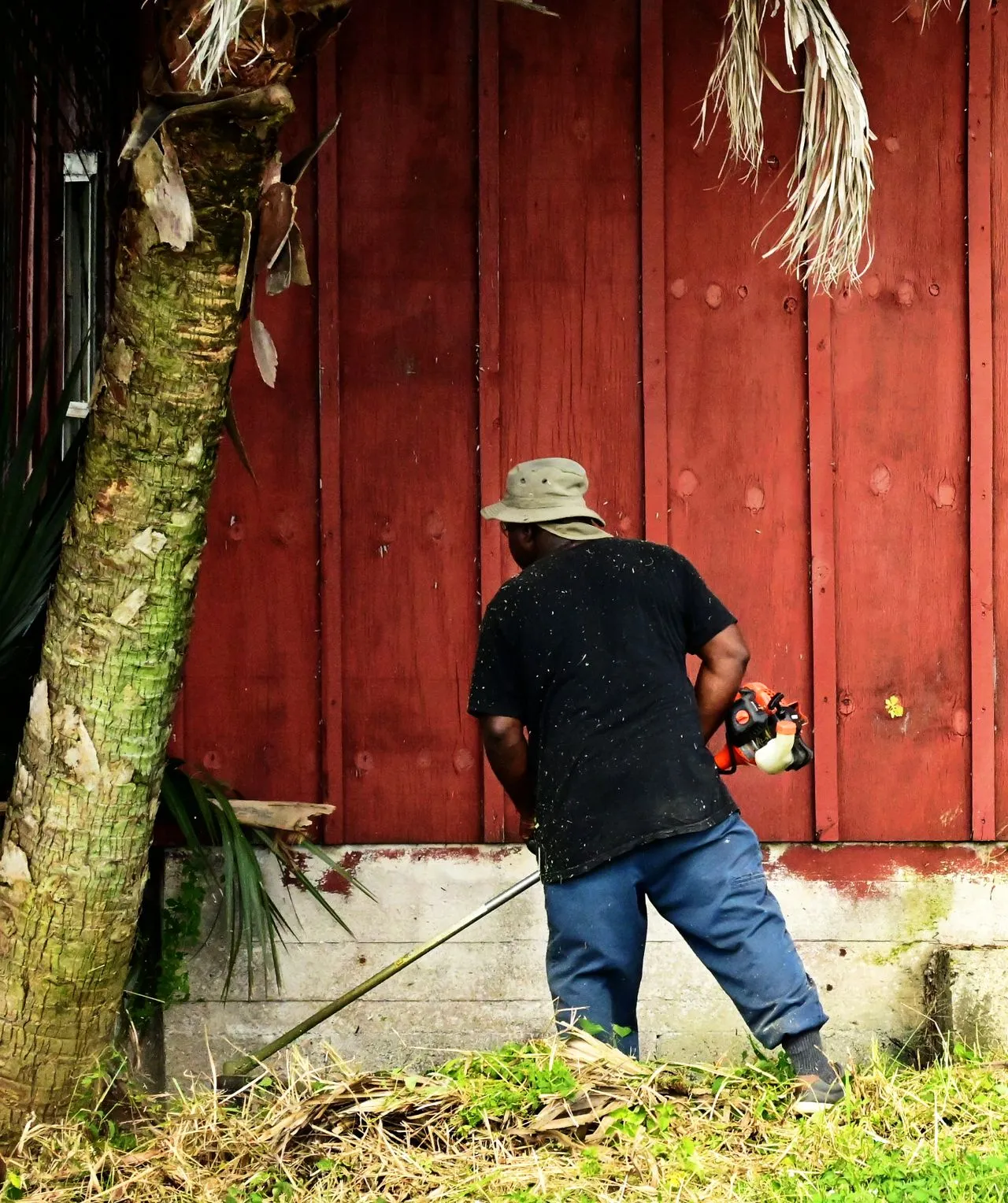 A crew member maintaining a dry-climate property